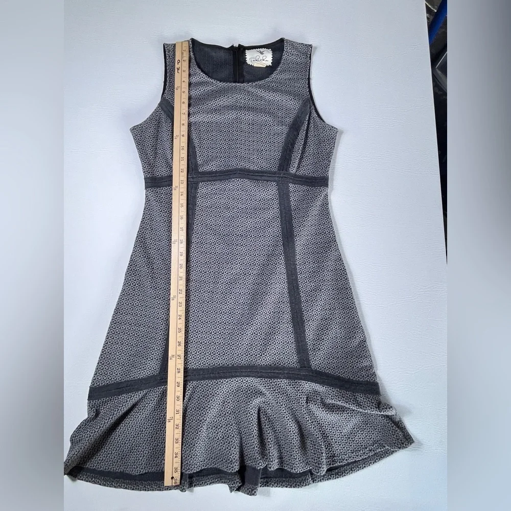 Anthropologie Tabitha Black Grey Textured Stretch Flutter Flounce Dress Size 8 - Picture 5 of 11